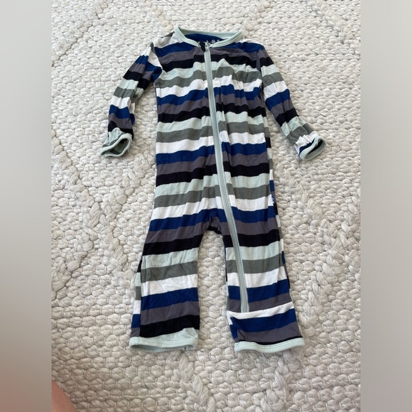 Kickee Pants Other - Kic Kee pants size 0-3 months